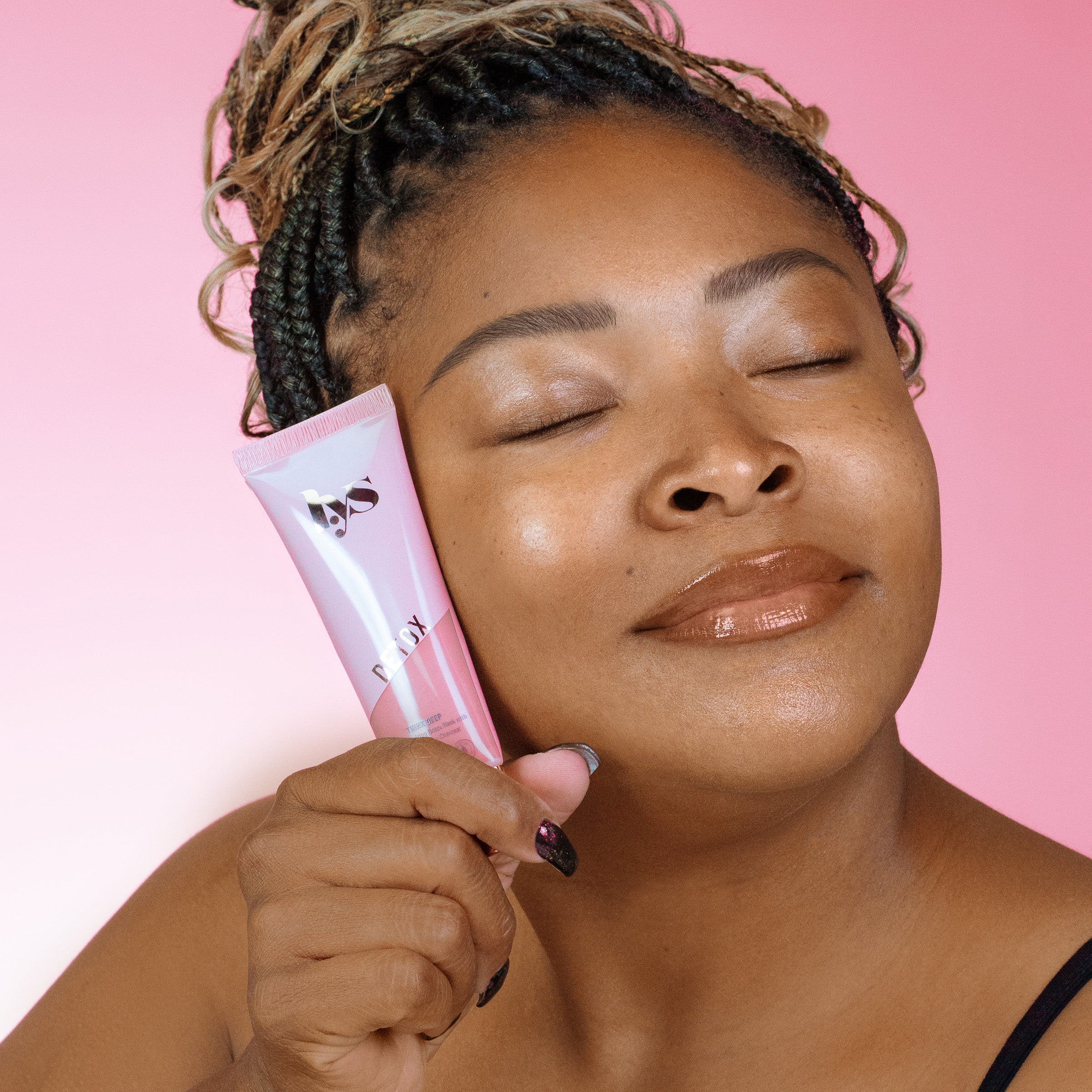 Think Deep Pore Minimizing Detox Mask with Pomegranate + Charcoal - Image 4